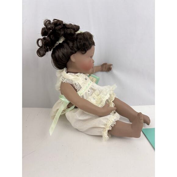 VTG Ashton Drake "Whitney" Porcelain Doll Artist Yolanda Bello Retired 1995 - Picture 5 of 16